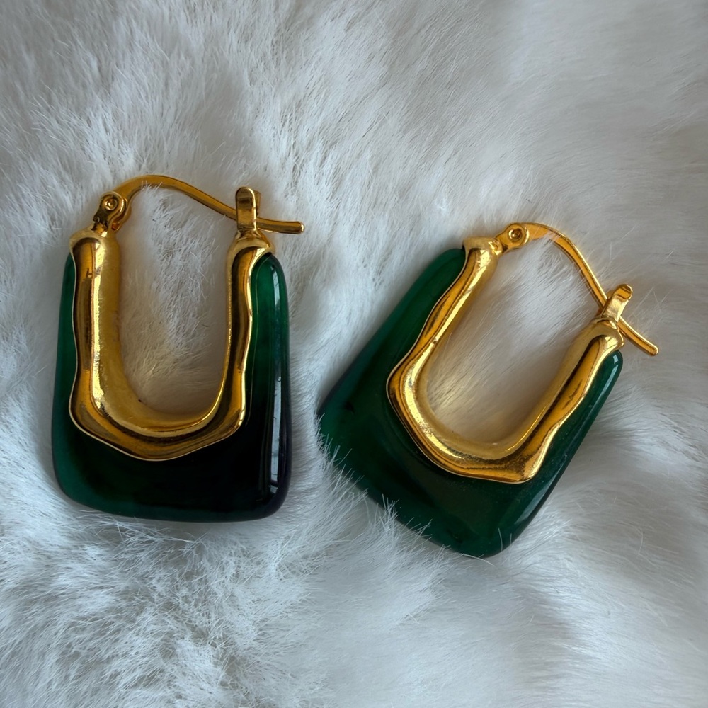 Earring assortment - Picture 12 of 12